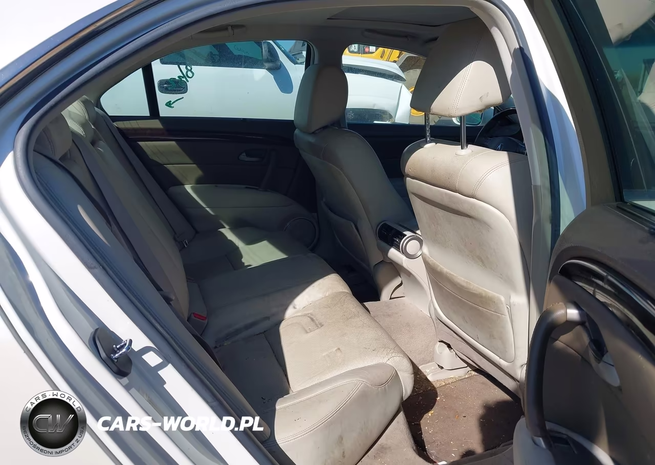 2012 Acura Rl 3.7L Technology Package VIN:JH4KB2F69CC000008 - 8