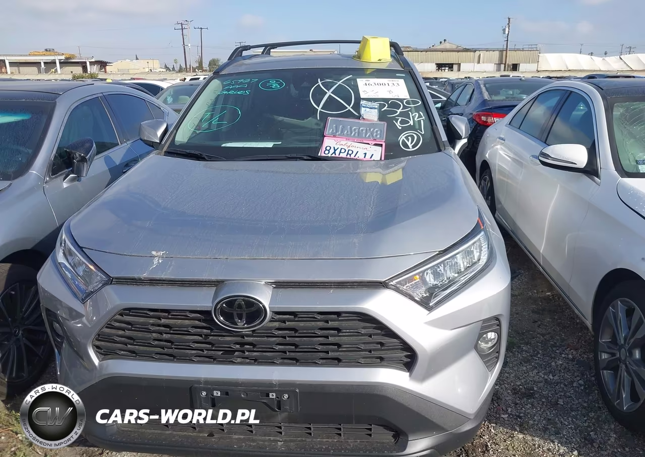 2021 Toyota Rav4 Xle VIN:2T3W1RFV4MC152493 - 13