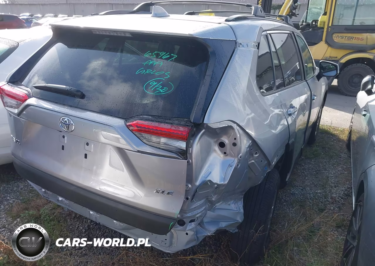 2021 Toyota Rav4 Xle VIN:2T3W1RFV4MC152493 - 4