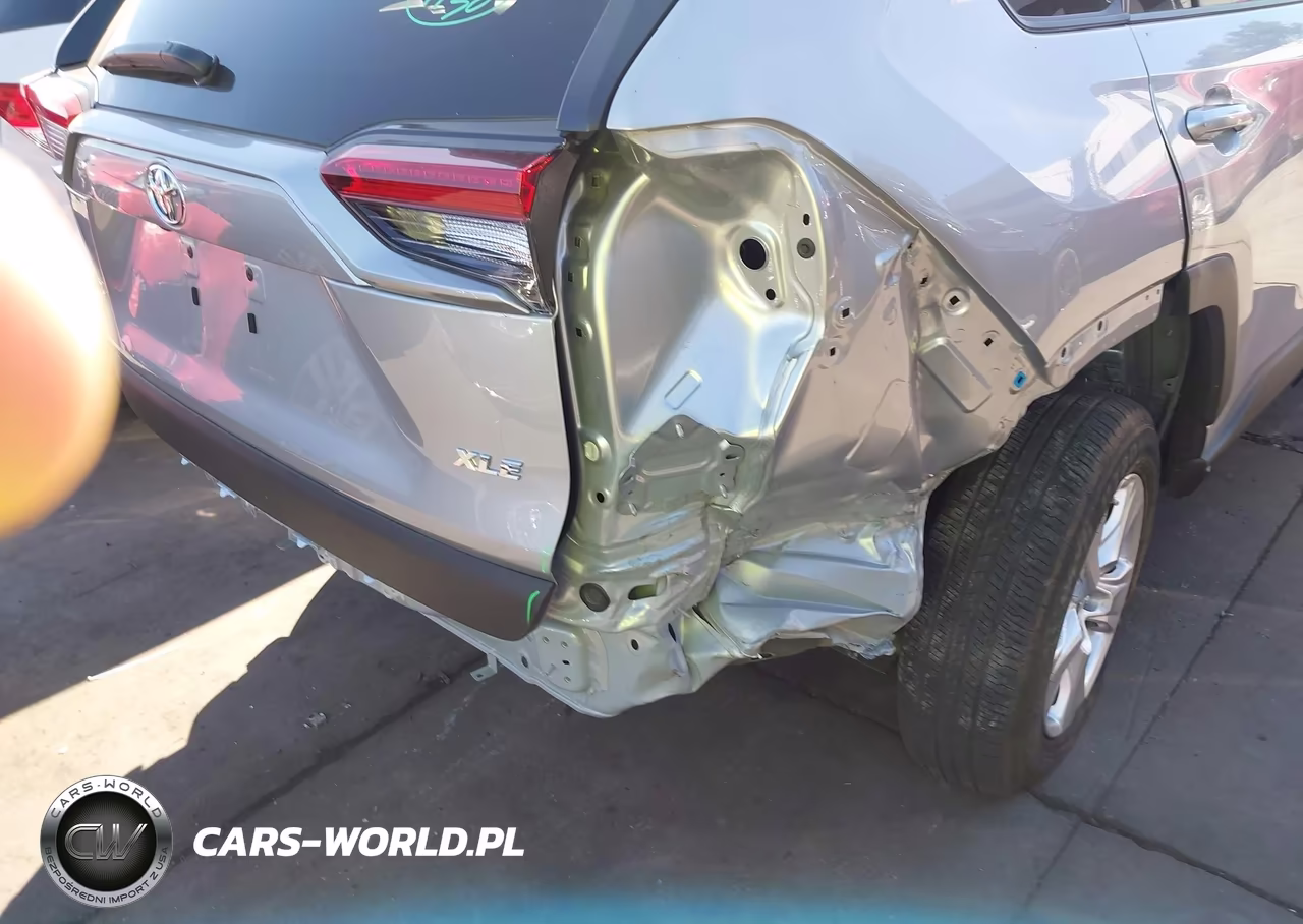 2021 Toyota Rav4 Xle VIN:2T3W1RFV4MC152493 - 6