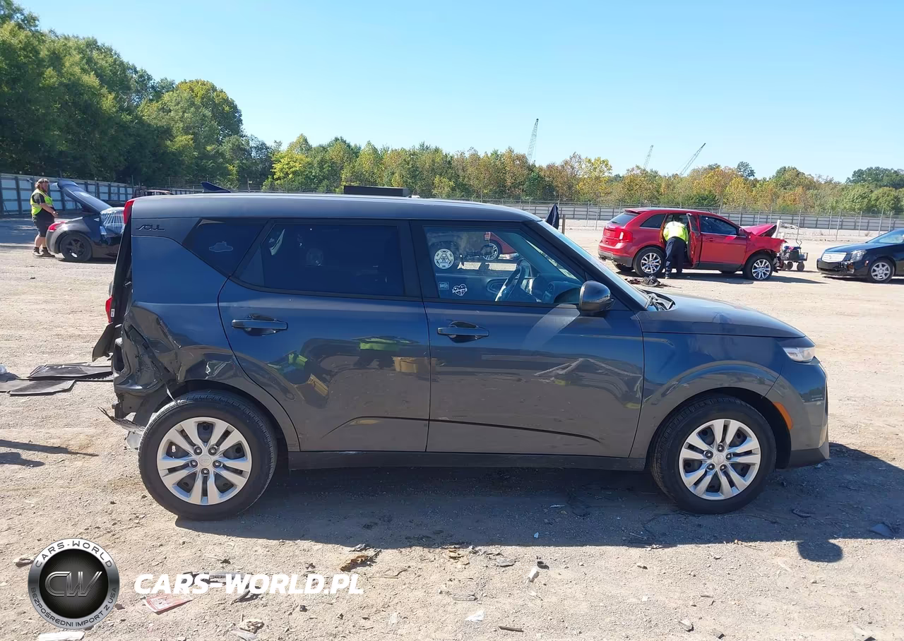 2020 Kia Soul Lx VIN:KNDJ23AUXL7734898 - 13