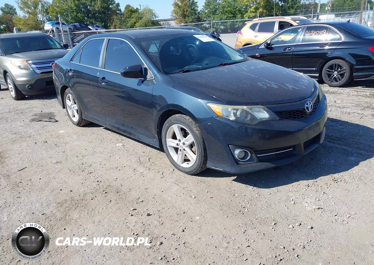 2013 Toyota Camry Se – zdjęcie 1 z 16