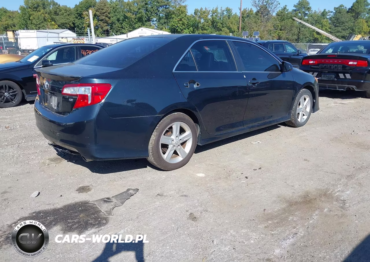 2013 Toyota Camry Se VIN:4T1BF1FKXDU265069 - 4