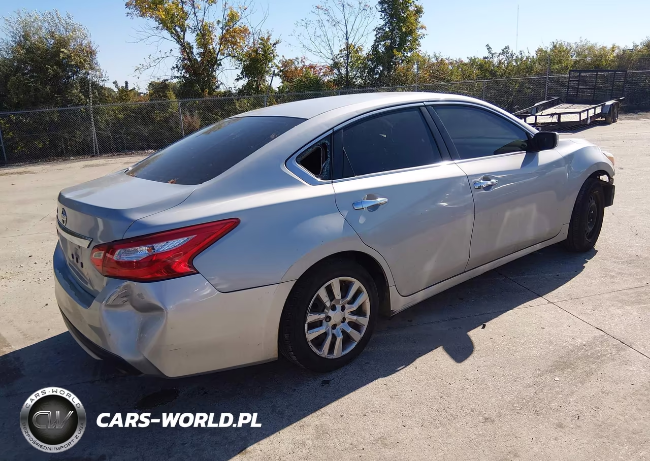 2017 Nissan Altima 2.5 S VIN:1N4AL3APXHN338809 - 4