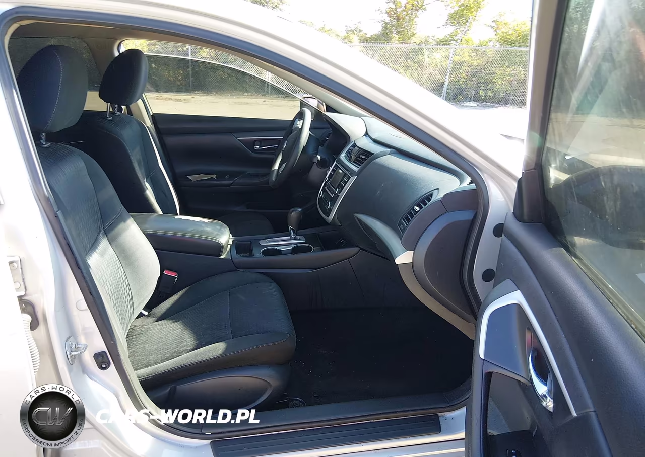 2017 Nissan Altima 2.5 S VIN:1N4AL3APXHN338809 - 5