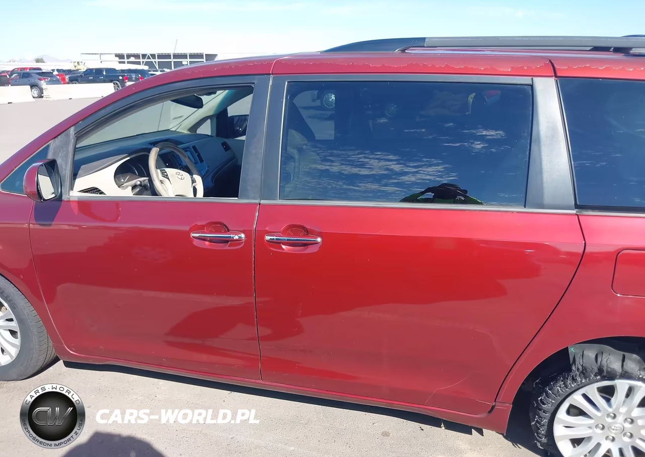 2014 Toyota Sienna Xle V6 8 Passenger VIN:5TDYK3DC3ES509622 - 14
