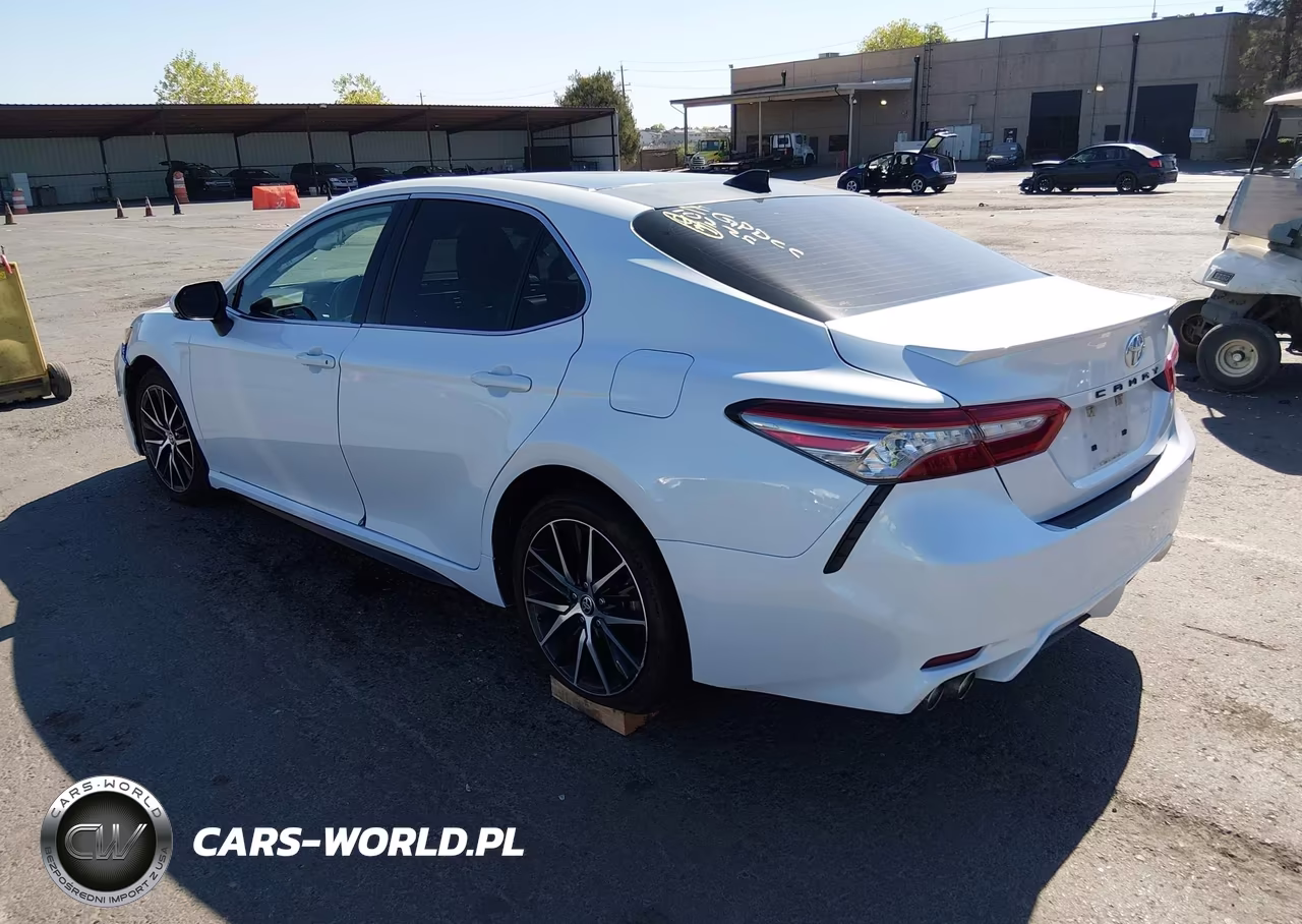 2019 Toyota Camry Xse VIN:4T1B61HK1KU701253 - 3