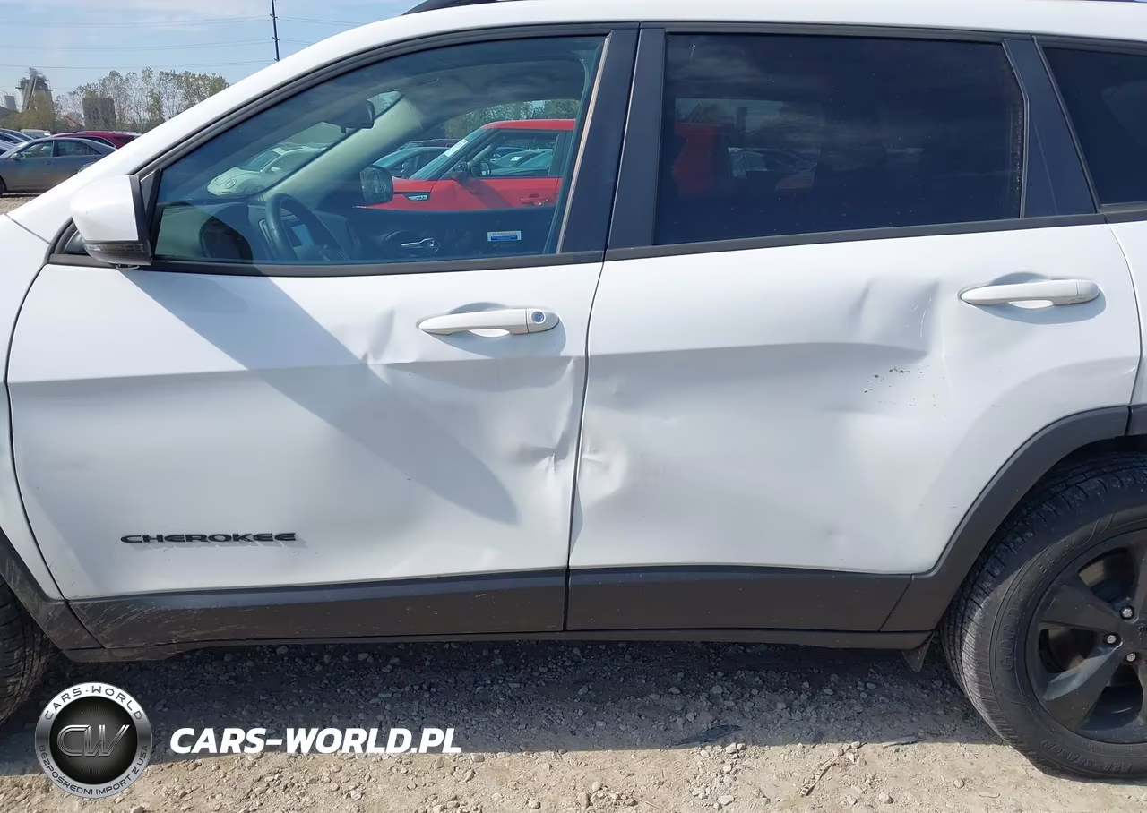 2016 Jeep Cherokee Altitude VIN:1C4PJMCBXGW203159 - 6