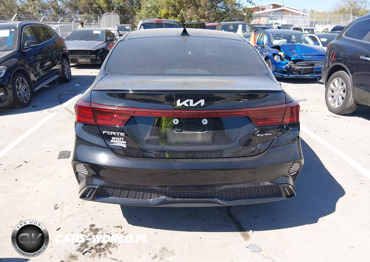 2022 Kia Forte Gt-Line VIN:3KPF54AD5NE501419 - 16