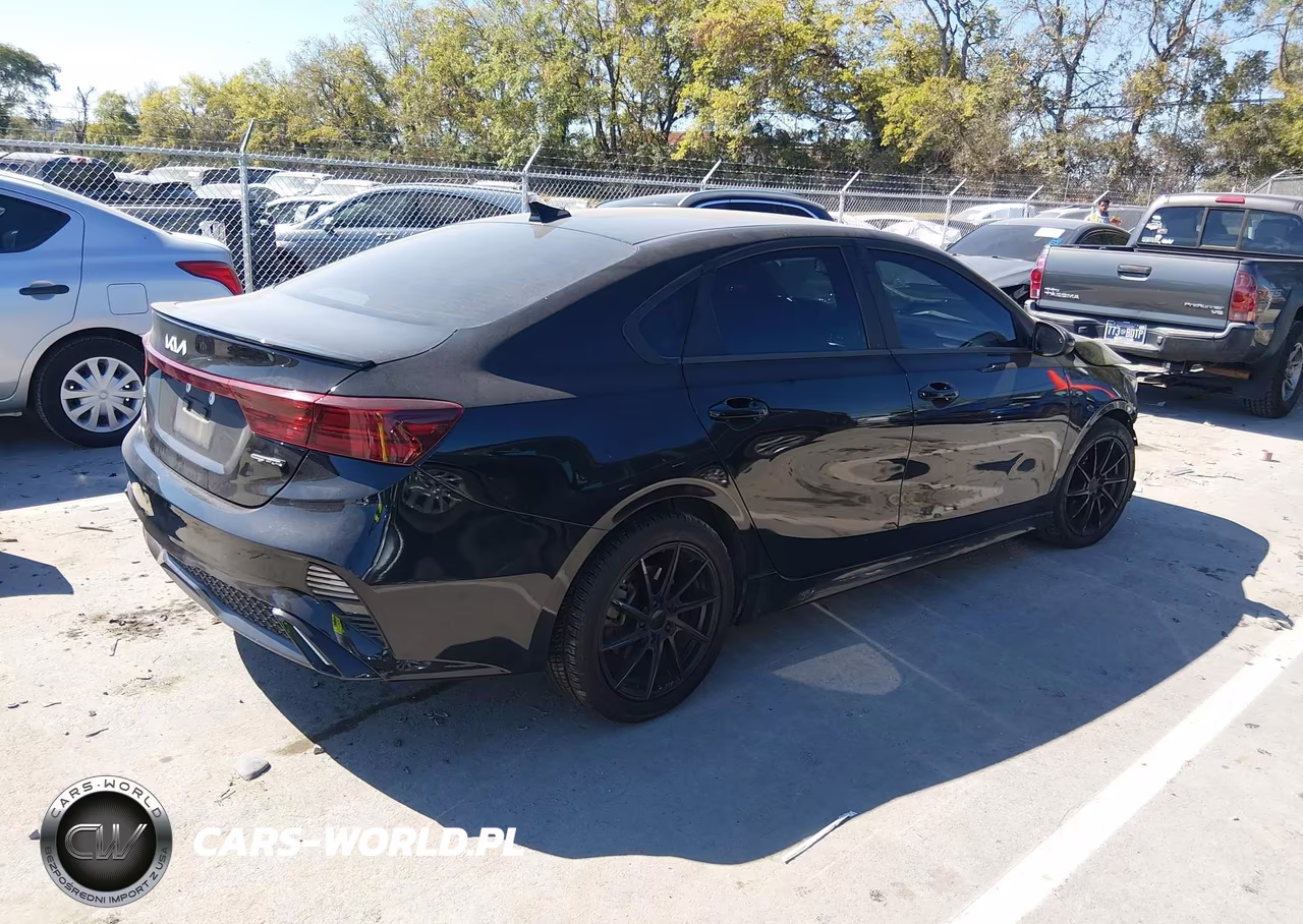 2022 Kia Forte Gt-Line VIN:3KPF54AD5NE501419 - 4