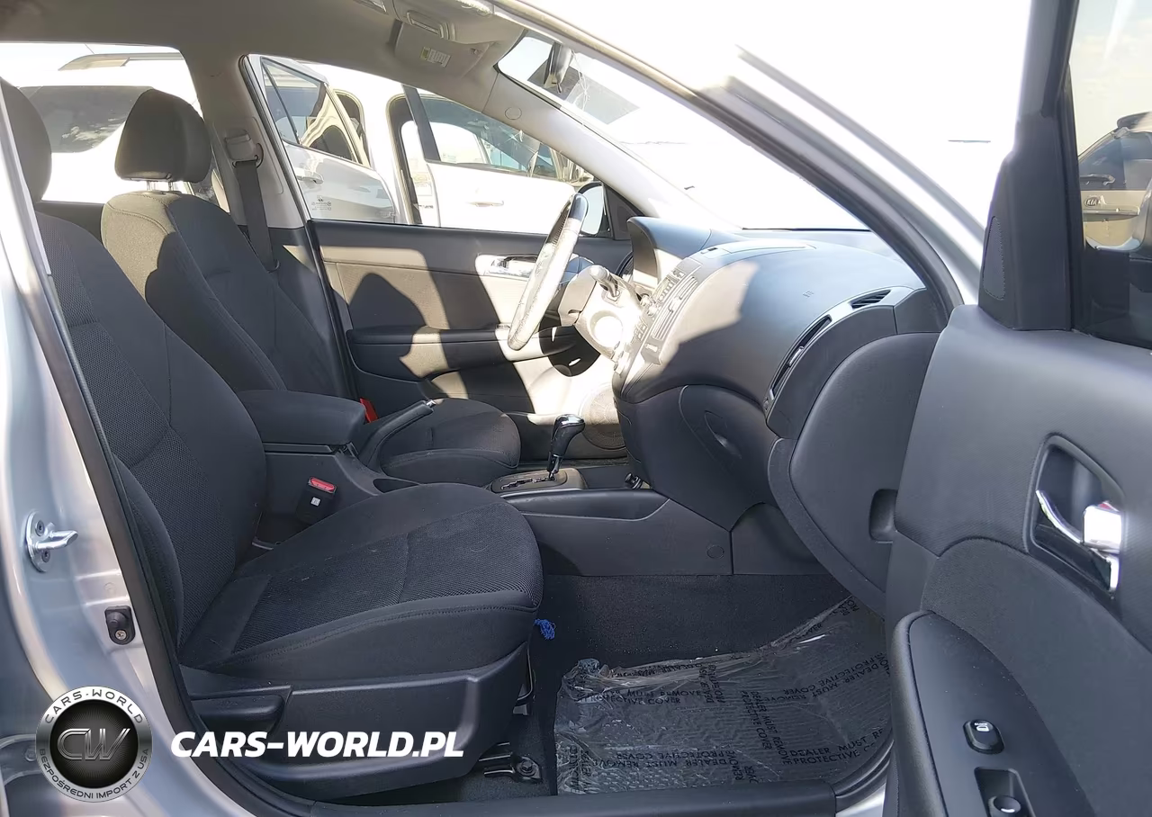 2009 Hyundai Elantra Touring VIN:KMHDC86E49U022143 - 5