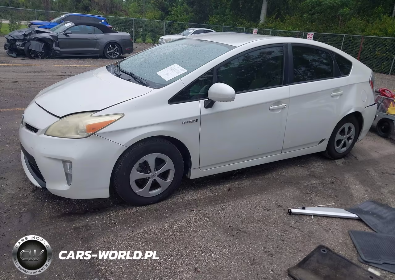 2013 Toyota Prius Two VIN:JTDKN3DU1D5557839 - 2