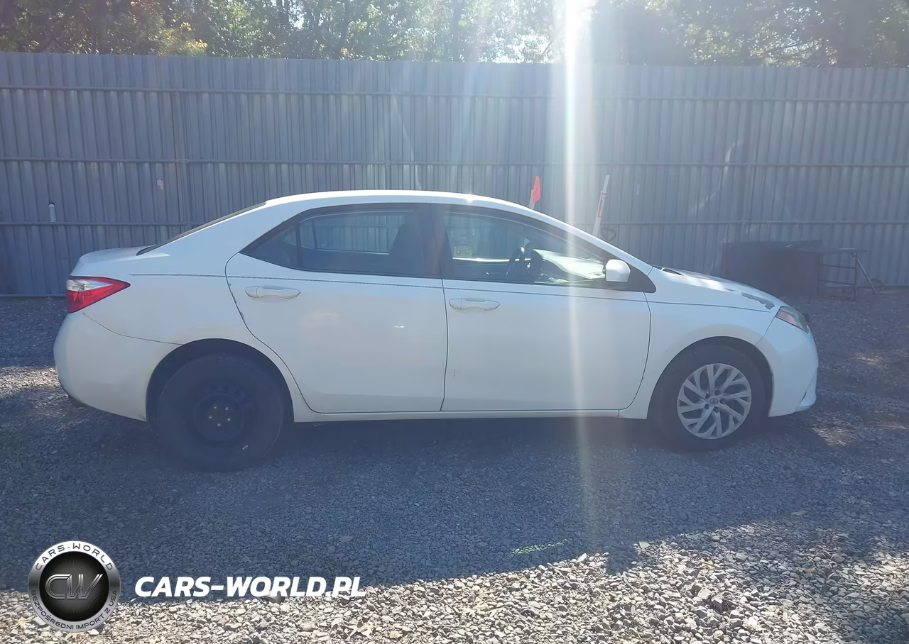 2016 Toyota Corolla Le VIN:5YFBURHE8GP523154 - 13