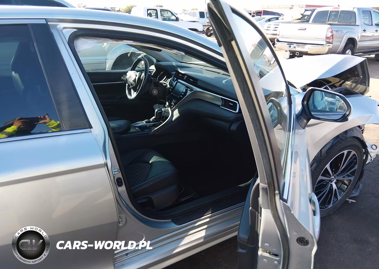 2018 Toyota Camry Se VIN:4T1B11HK6JU522364 - 5