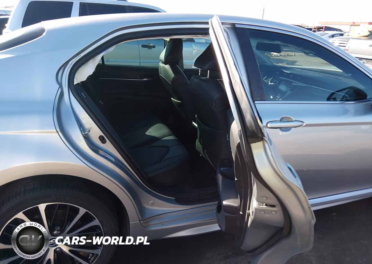 2018 Toyota Camry Se VIN:4T1B11HK6JU522364 - 8