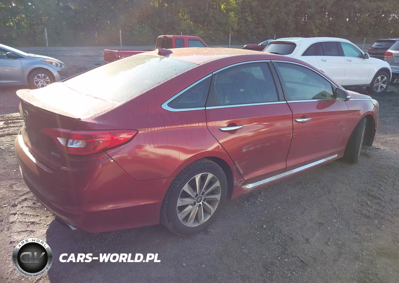 2016 Hyundai Sonata Sport VIN:5NPE34AF6GH396696 - 4