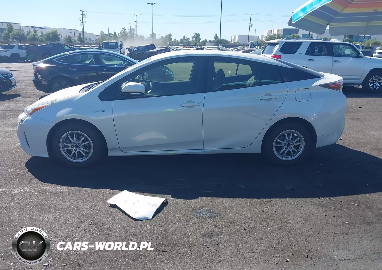 2016 Toyota Prius Two Eco VIN:JTDKARFU5G3025540 - 15