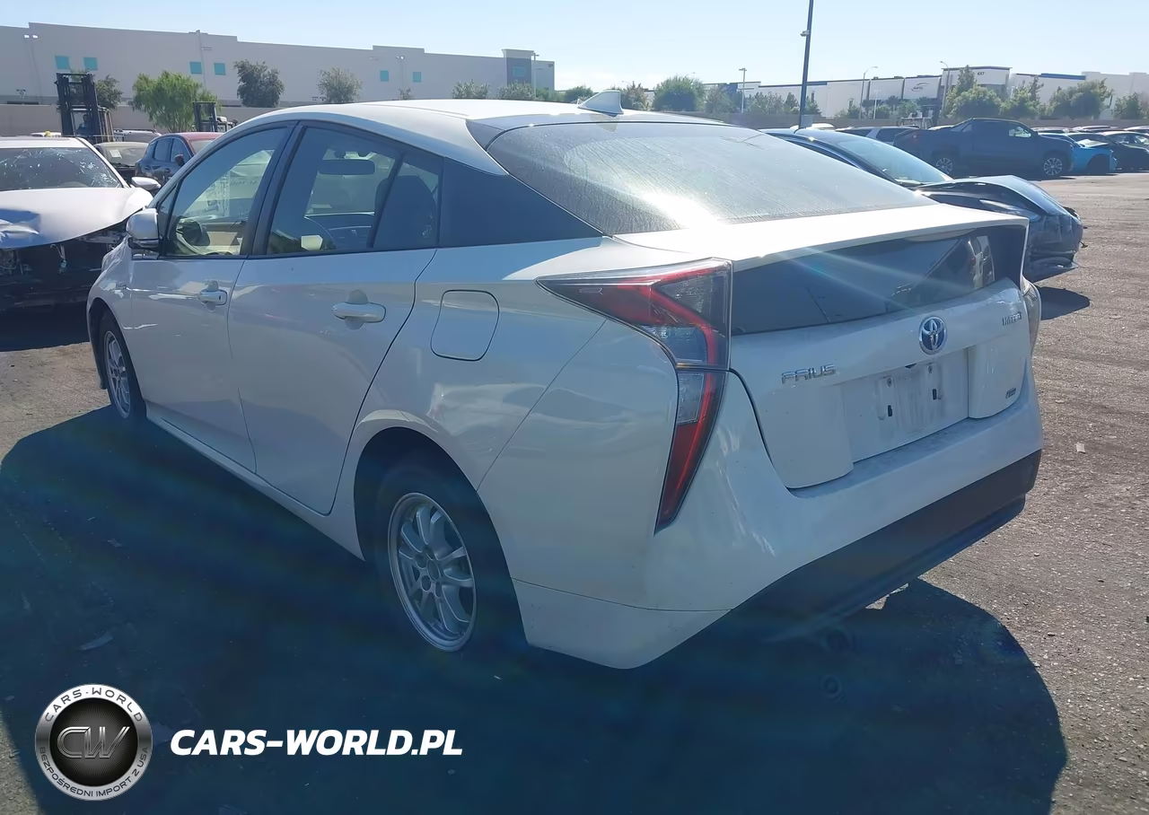 2016 Toyota Prius Two Eco VIN:JTDKARFU5G3025540 - 3