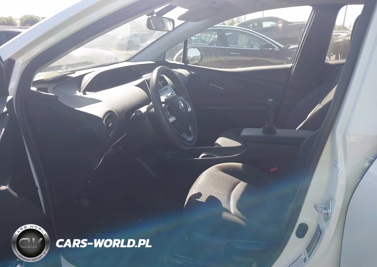 2016 Toyota Prius Two Eco VIN:JTDKARFU5G3025540 - 5