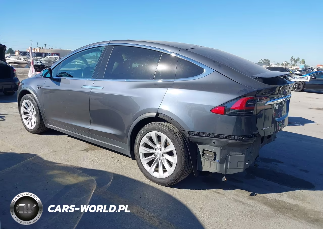 2017 Tesla Model X 100D-75D-90D VIN:5YJXCBE29HF078382 - 3