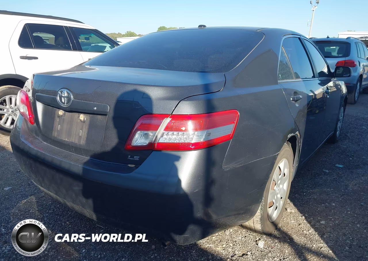 2011 Toyota Camry Le VIN:4T1BF3EKXBU184048 - 4