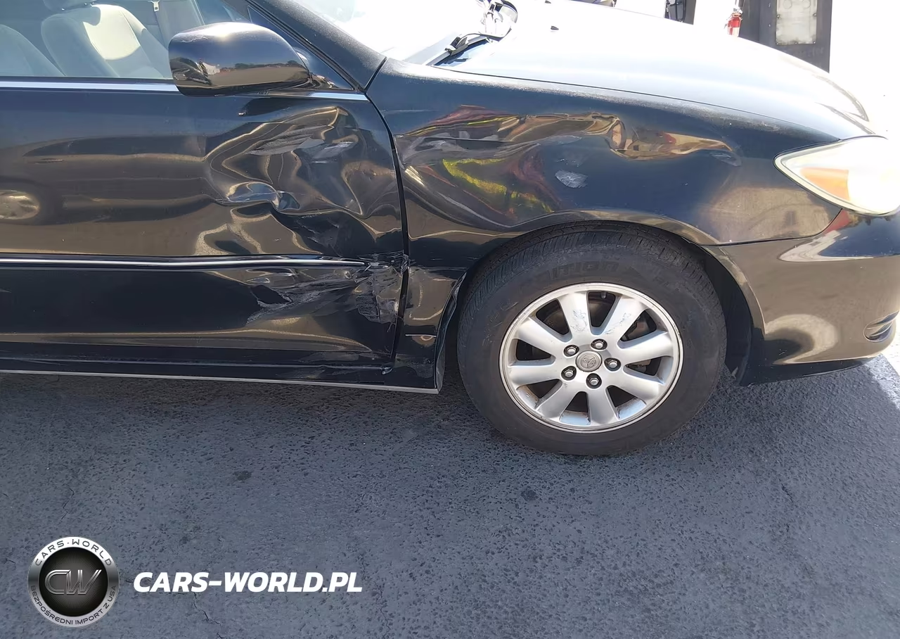 2002 Toyota Camry Xle VIN:JTDBE32K920052806 - 6