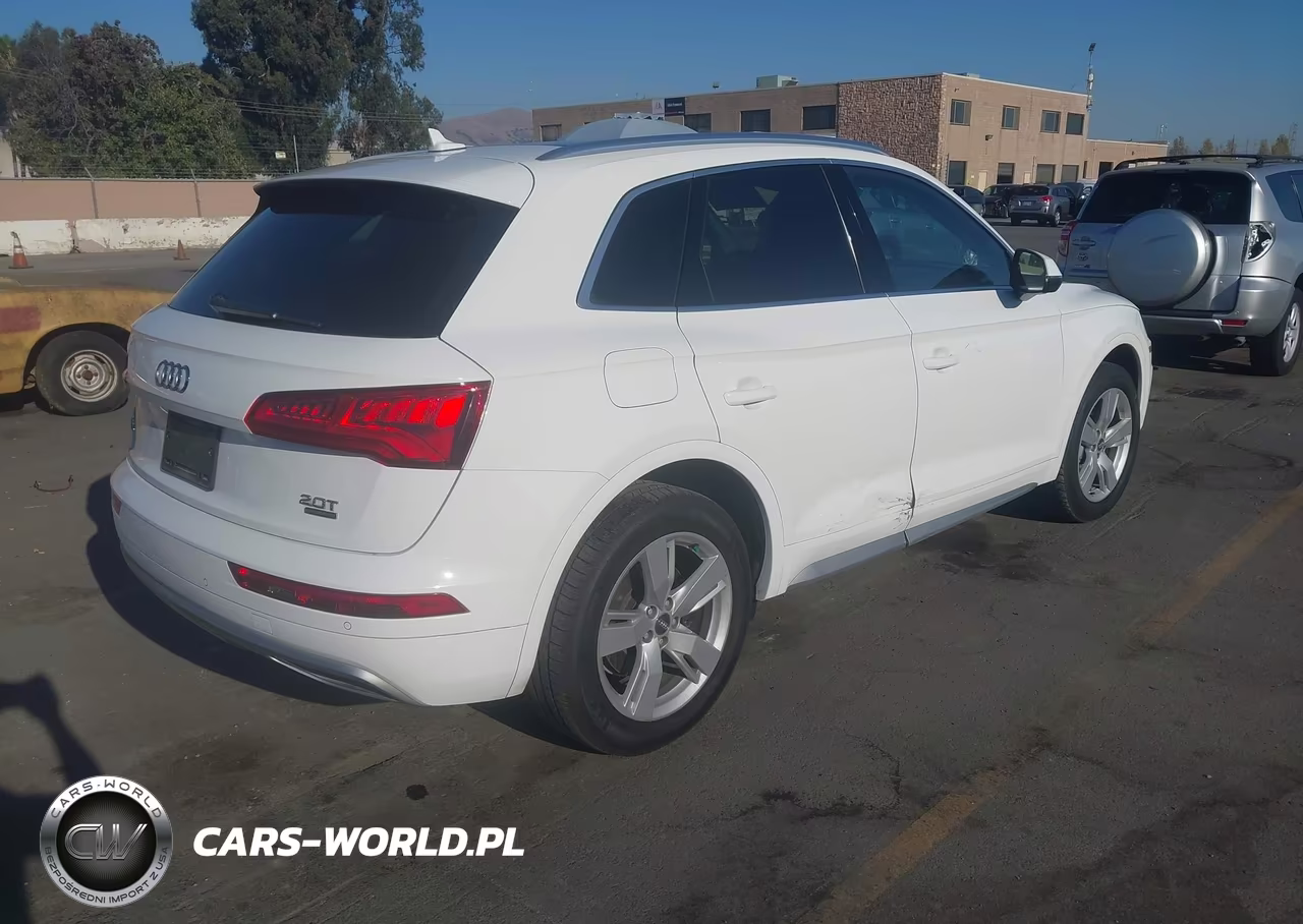 2018 Audi Q5 2.0T Premium-2.0T Tech Premium VIN:WA1BNAFY3J2007487 - 4