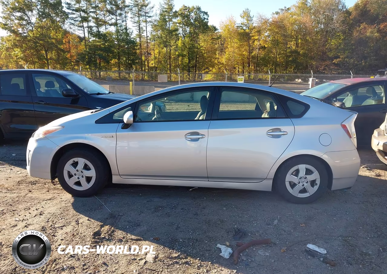 2011 Toyota Prius Four VIN:JTDKN3DU8B5299378 - 14