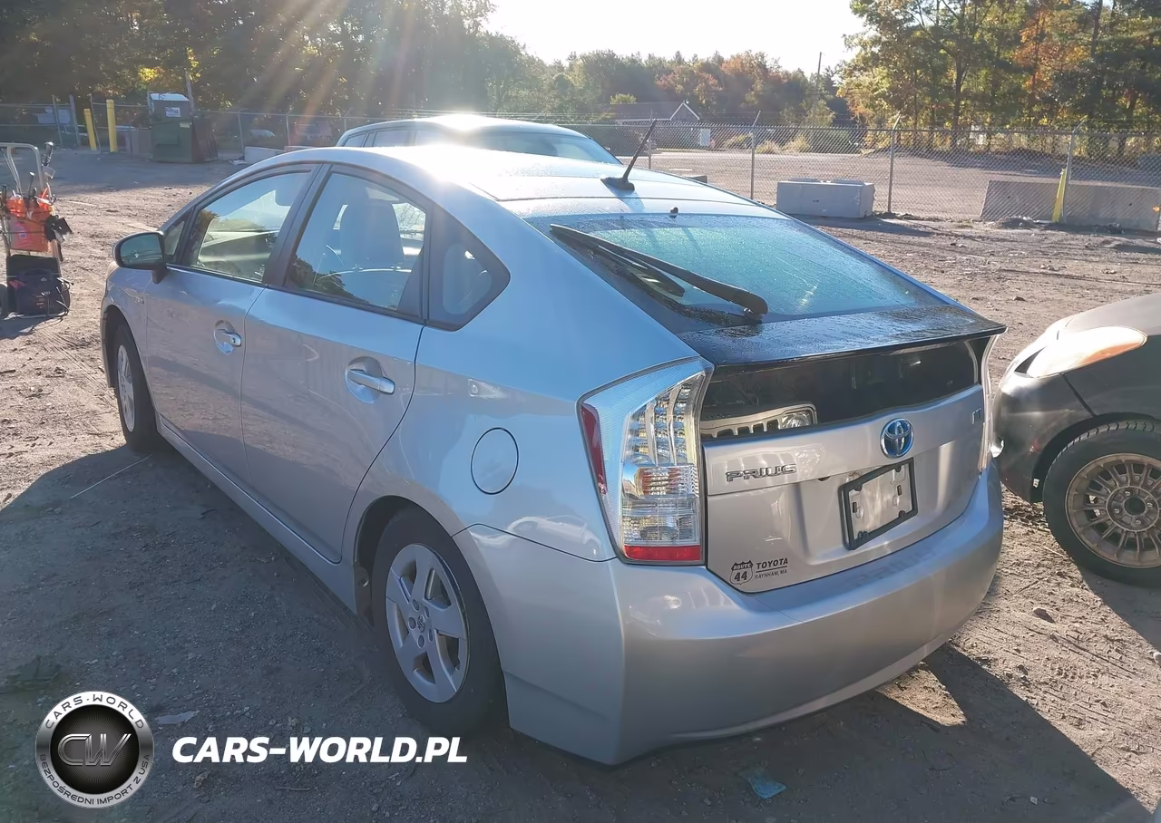 2011 Toyota Prius Four VIN:JTDKN3DU8B5299378 - 3
