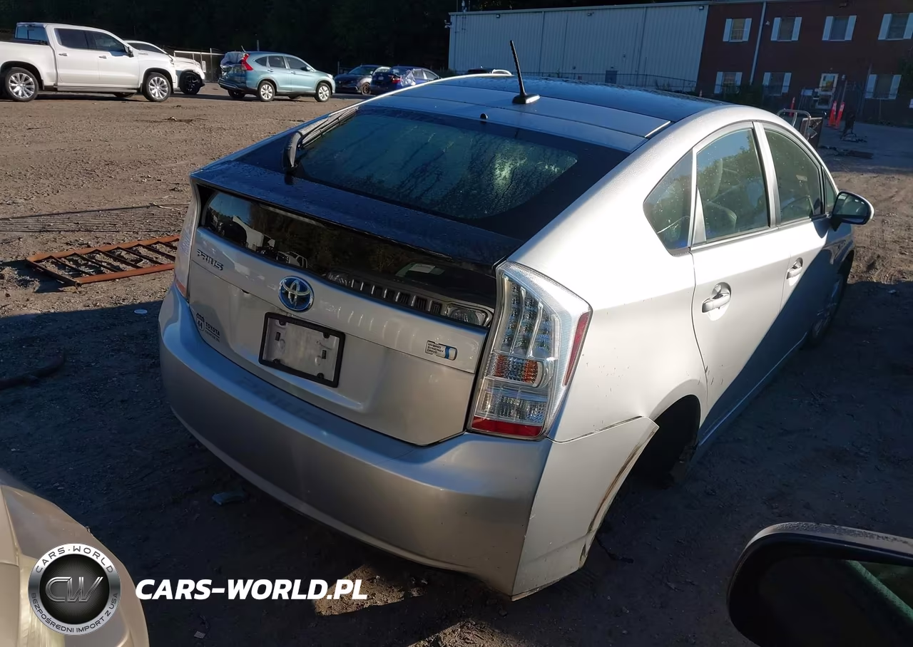 2011 Toyota Prius Four VIN:JTDKN3DU8B5299378 - 4