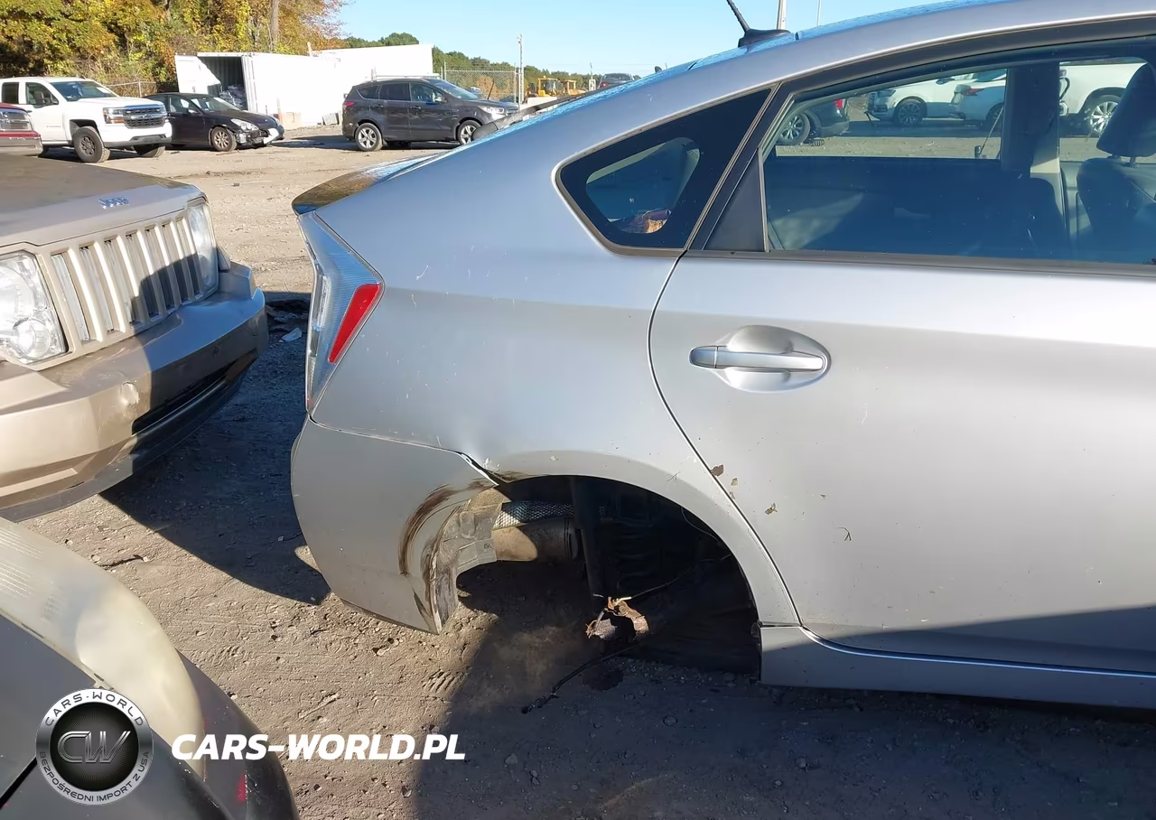 2011 Toyota Prius Four VIN:JTDKN3DU8B5299378 - 6