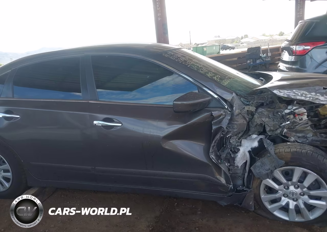 2016 Nissan Altima 2.5 S VIN:1N4AL3AP0GN323170 - 13