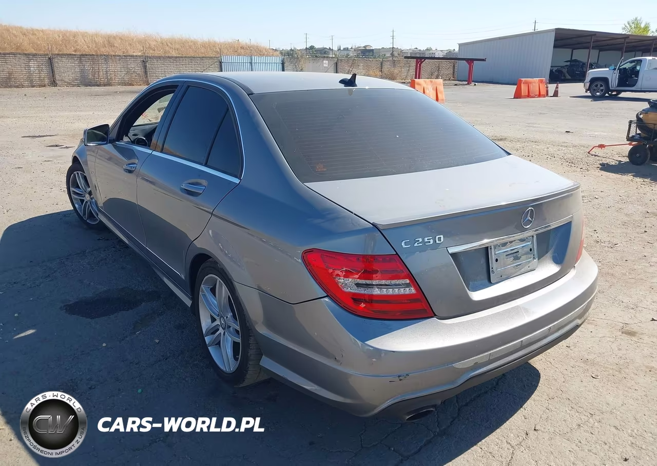 2012 Mercedes-Benz C 250 Luxury-Sport VIN:WDDGF4HB7CA644738 - 3