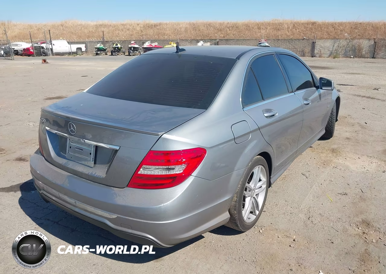 2012 Mercedes-Benz C 250 Luxury-Sport VIN:WDDGF4HB7CA644738 - 4