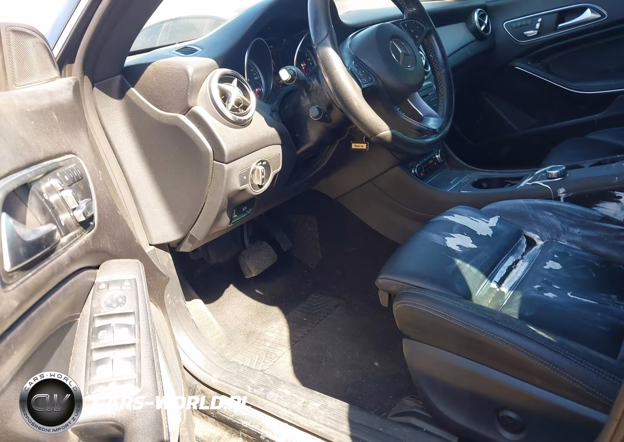 2018 Mercedes-Benz Cla 250 VIN:WDDSJ4EB5JN679216 - 5