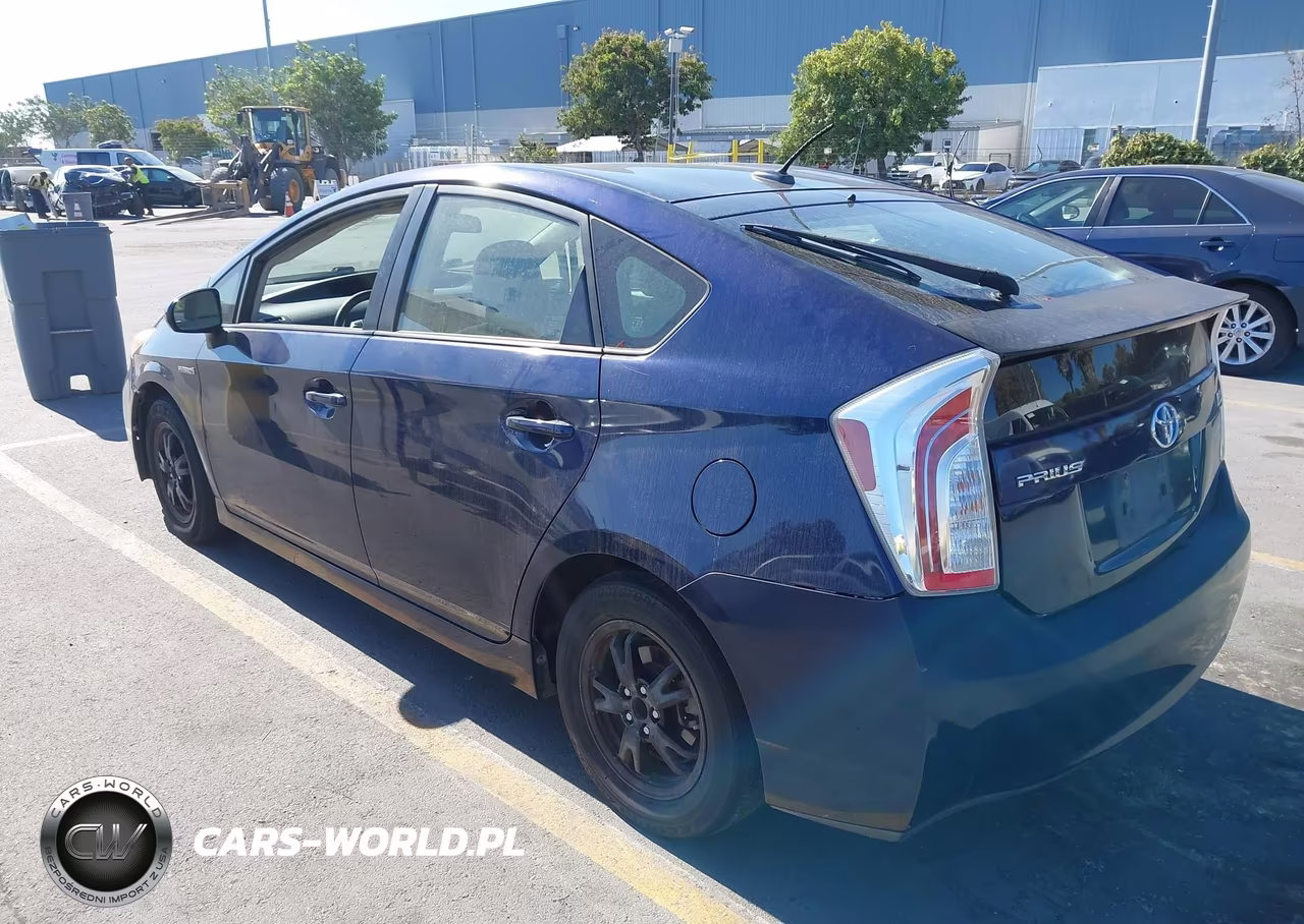 2015 Toyota Prius Three VIN:JTDKN3DUXF0438462 - 3