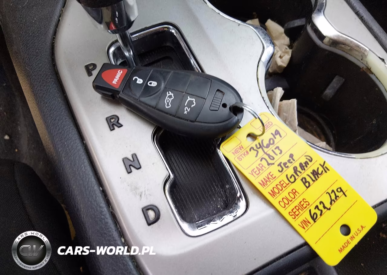 2013 Jeep Grand Cherokee Laredo VIN:1C4RJEAGXDC632229 - 11