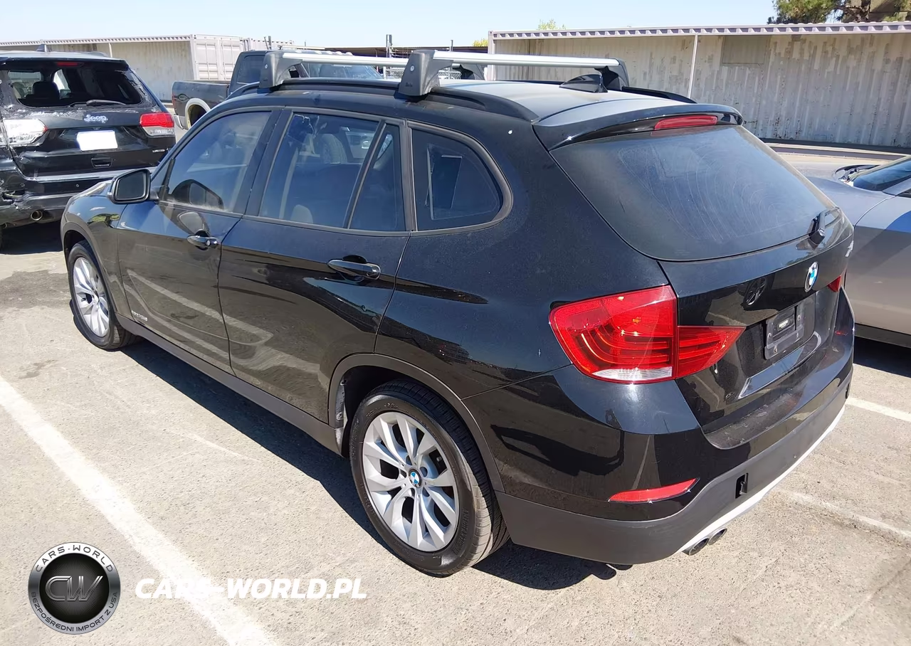 2014 BMW X1 xDrive28I VIN:WBAVL1C51EVY14451 - 3