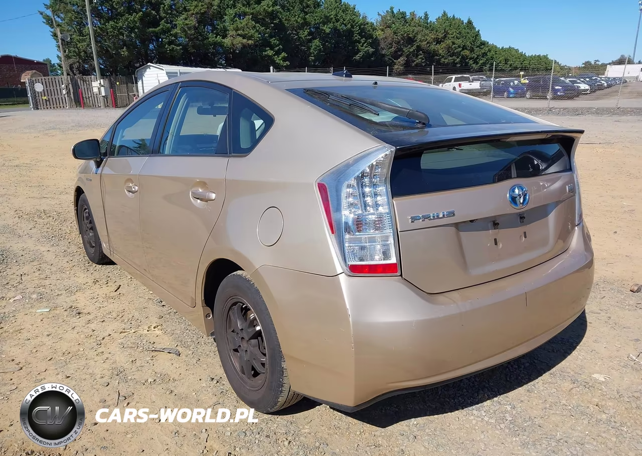 2010 Toyota Prius VIN:JTDKN3DU4A1114930 - 3
