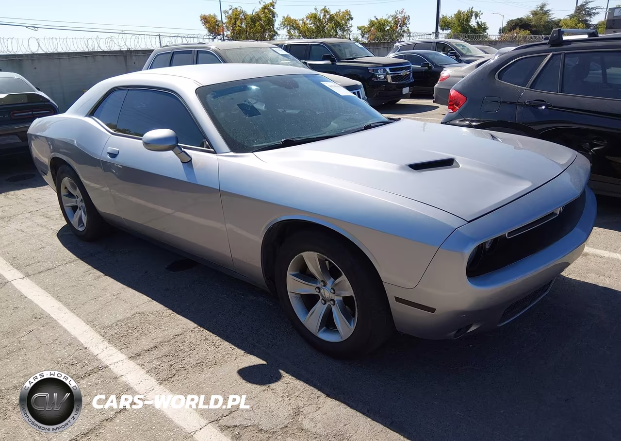 2017 Dodge Challenger Sxt