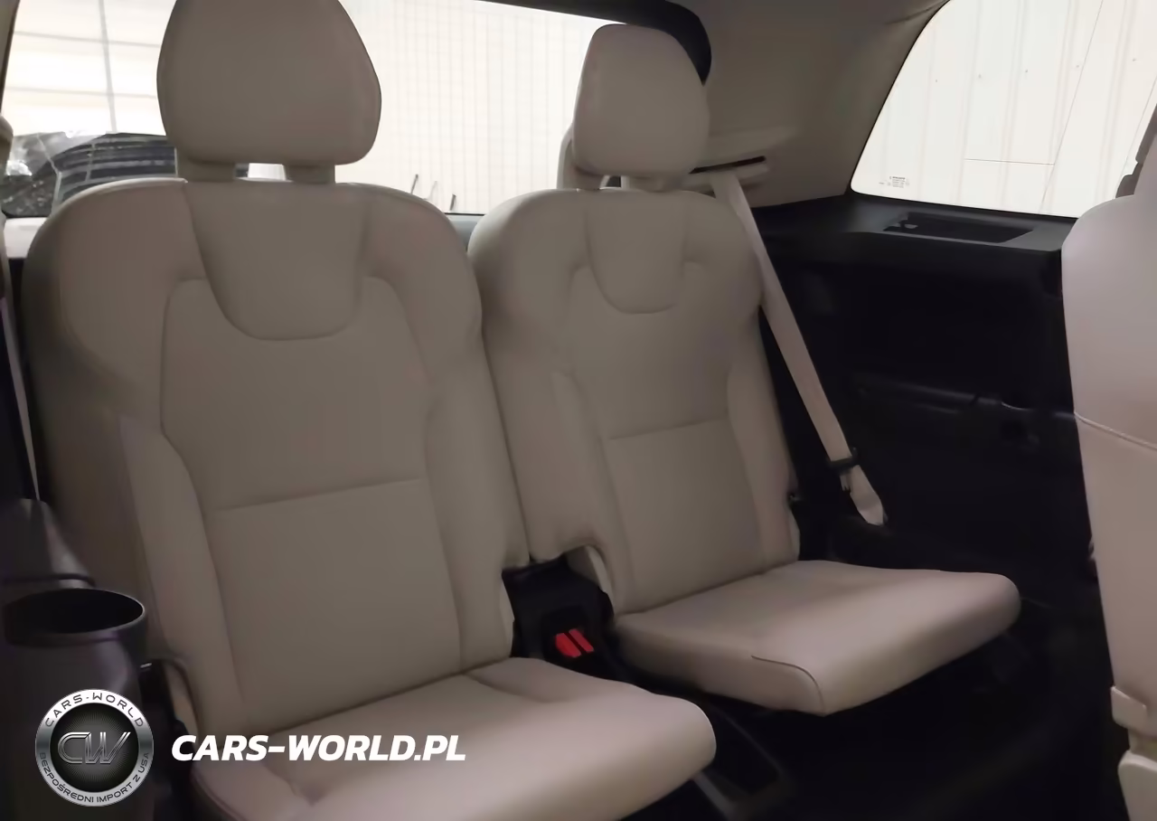 2020 Volvo Xc90 T6 Momentum 6 Passenger VIN:YV4A221K1L1539586 - 18