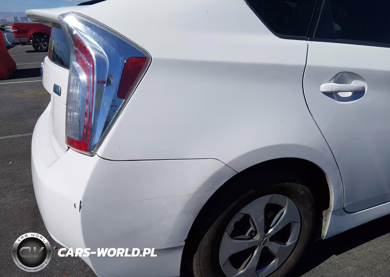 2013 Toyota Prius Three VIN:JTDKN3DU1D5590131 - 17