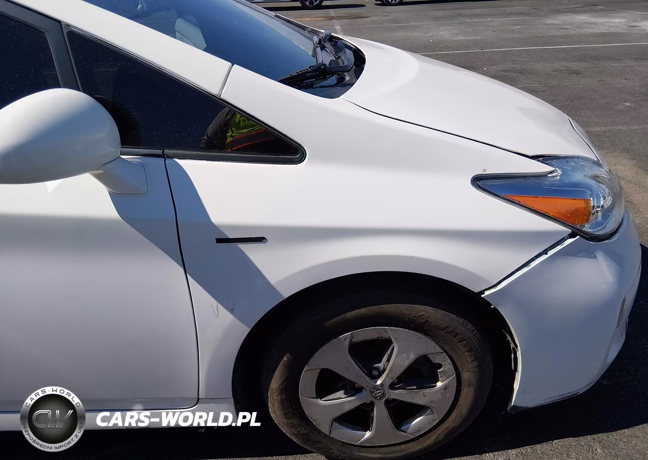 2013 Toyota Prius Three VIN:JTDKN3DU1D5590131 - 18