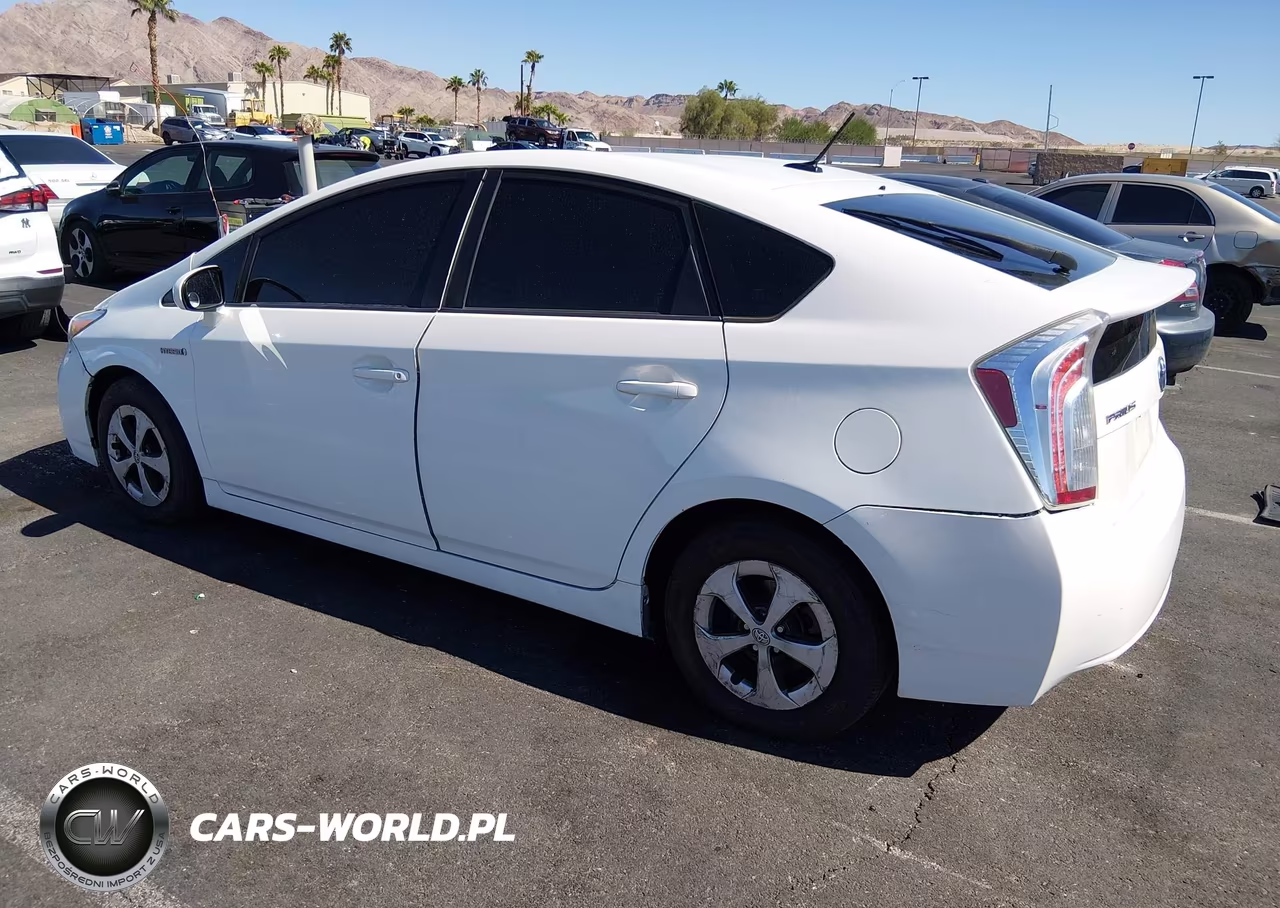 2013 Toyota Prius Three VIN:JTDKN3DU1D5590131 - 3