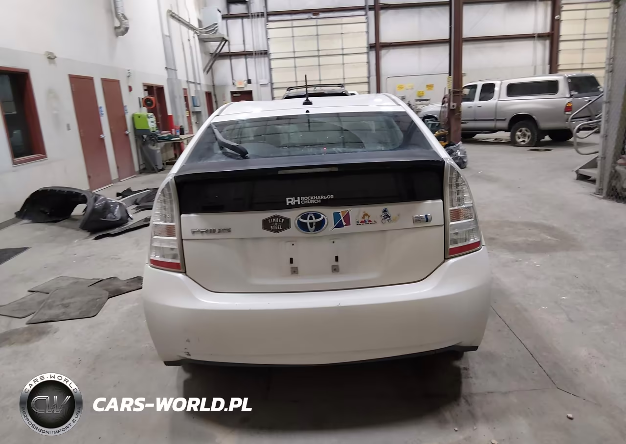 2011 Toyota Prius Four VIN:JTDKN3DU2B0290284 - 16