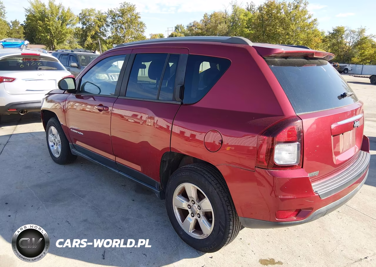 2015 Jeep Compass Sport VIN:1C4NJCBA7FD284819 - 3