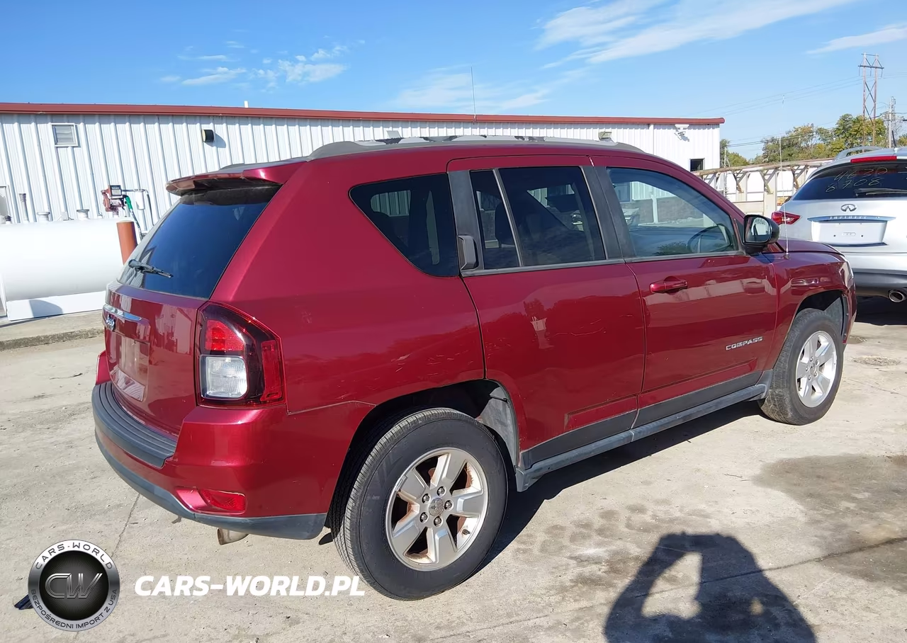 2015 Jeep Compass Sport VIN:1C4NJCBA7FD284819 - 4