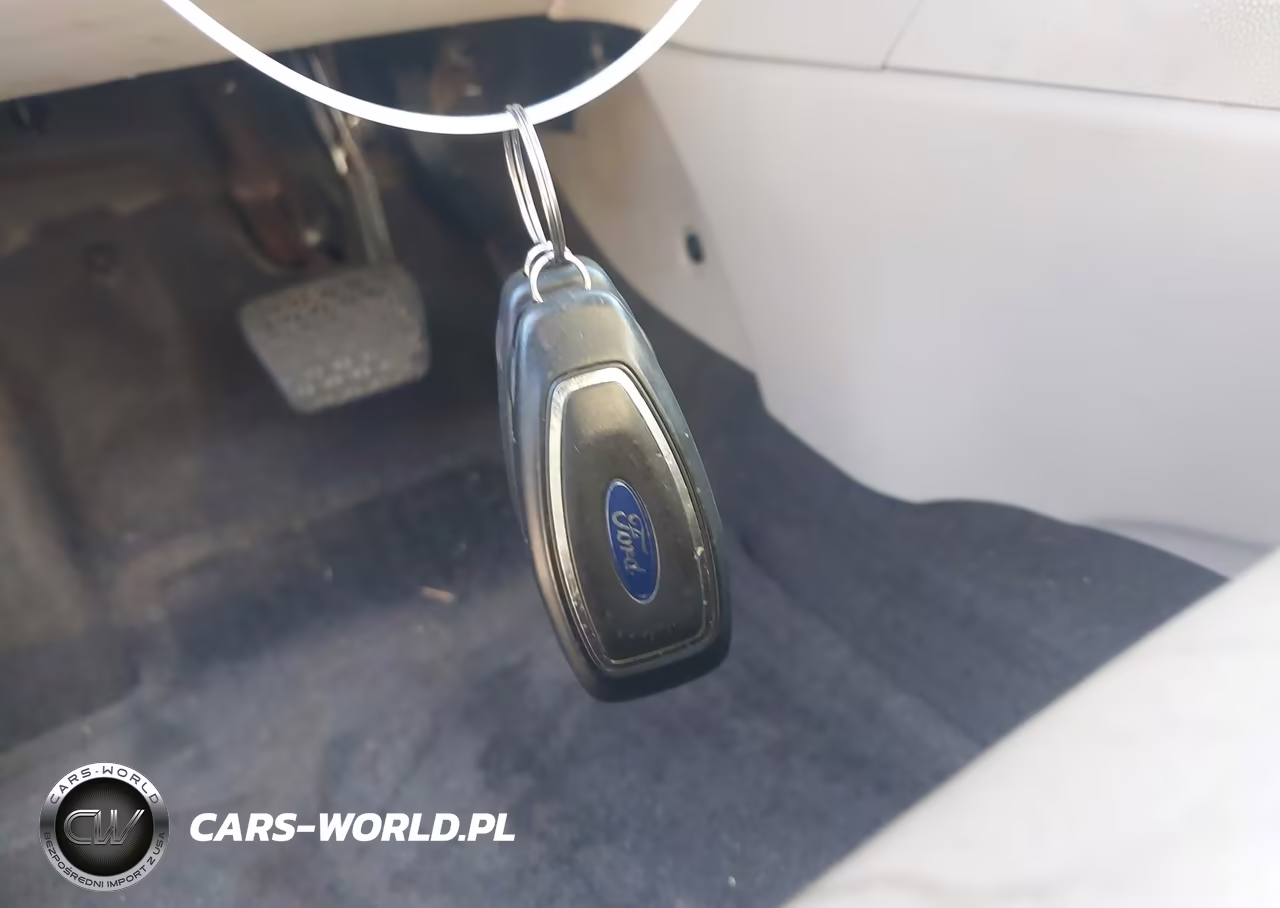 2014 Ford Fiesta Titanium VIN:3FADP4FJ4EM110046 - 11