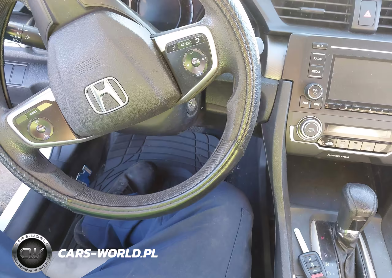 2017 Honda Civic Lx VIN:2HGFC2F55HH562209 - 11