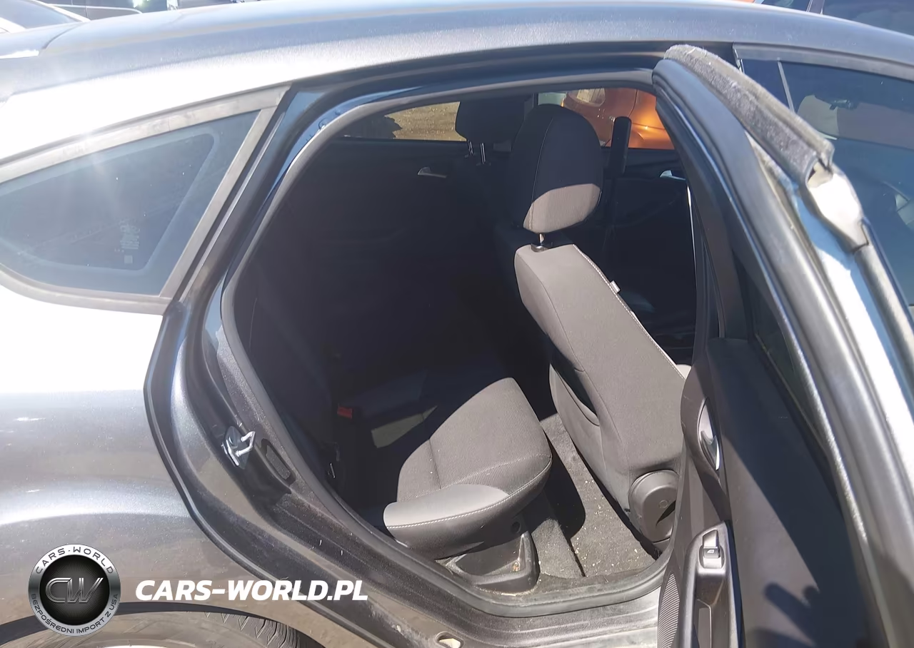 2014 Ford Focus Se VIN:1FADP3K2XEL184551 - 8